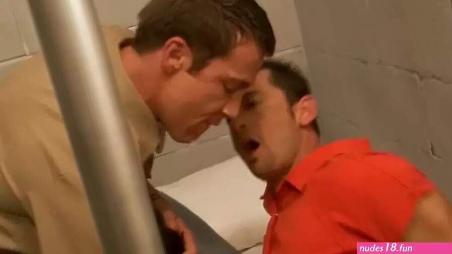 Horny Gays Fuck in Threesome in Prison