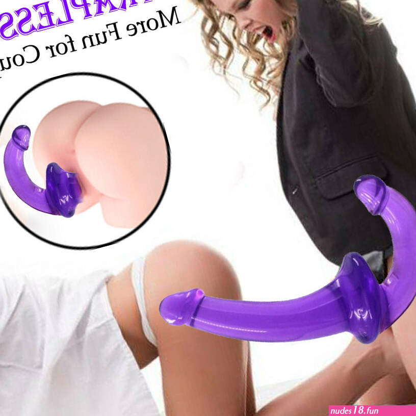 Double Headed Strapless G Spot Penis Dildo Double Ended For Couple
