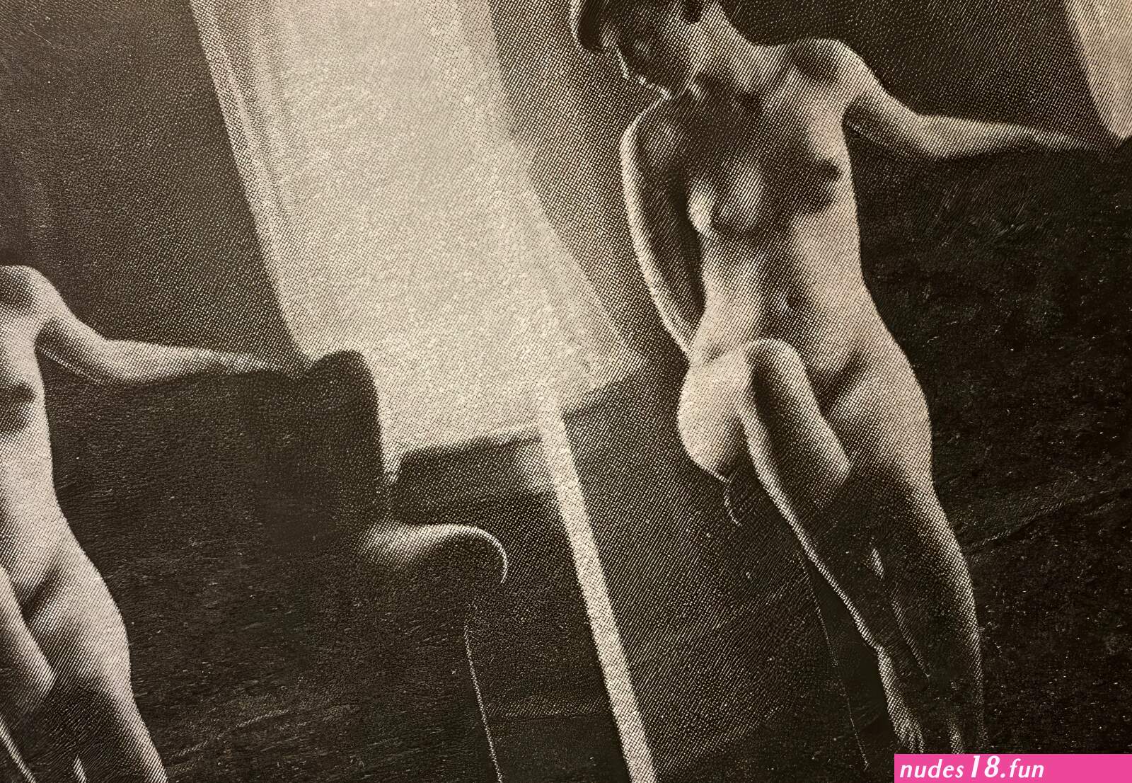 Lee Miller growing up nude along the Hudson River