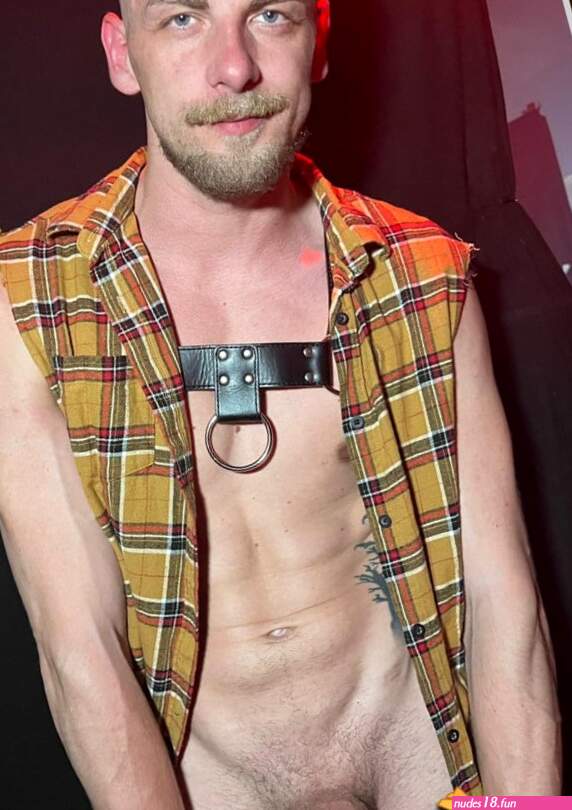 Zac JOHNSON gay porn star from Bolatino