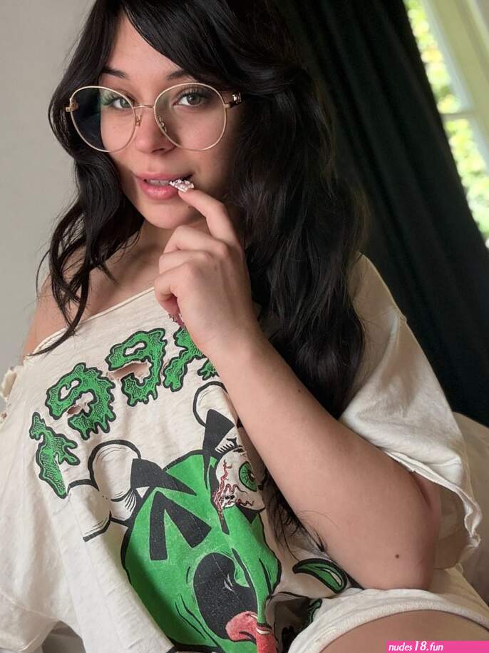 ARIA VALENCIA ariavalencia6 Posts X