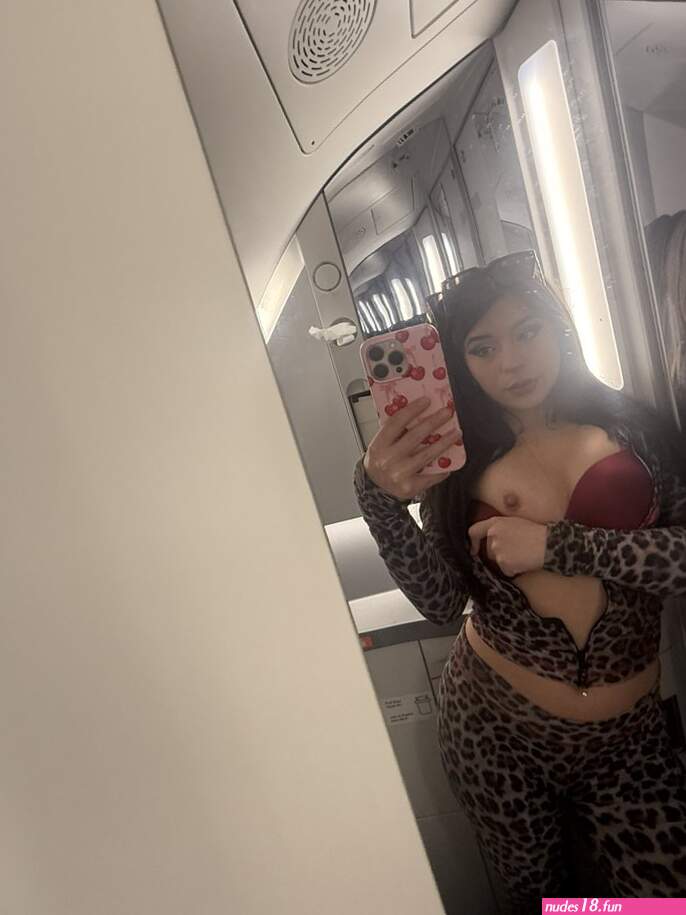 ARIA VALENCIA ariavalencia6 Posts X