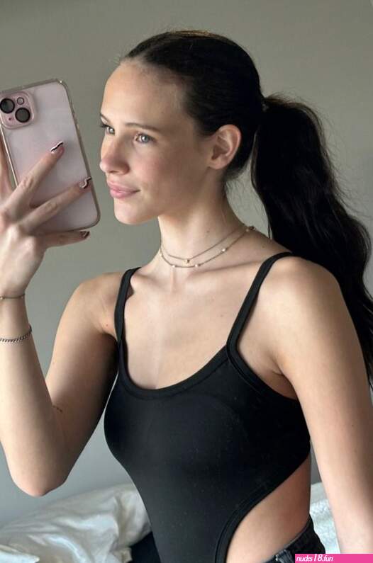 emmiejohnson Nude Leaks
