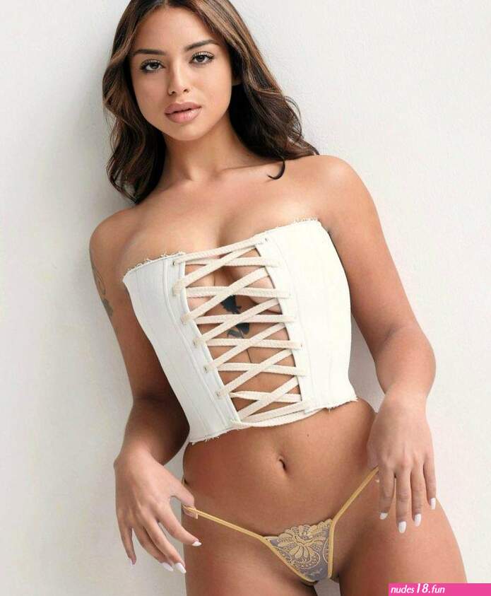 iamjaele Jaele corsi leaked nude from OnlyFansPatreon
