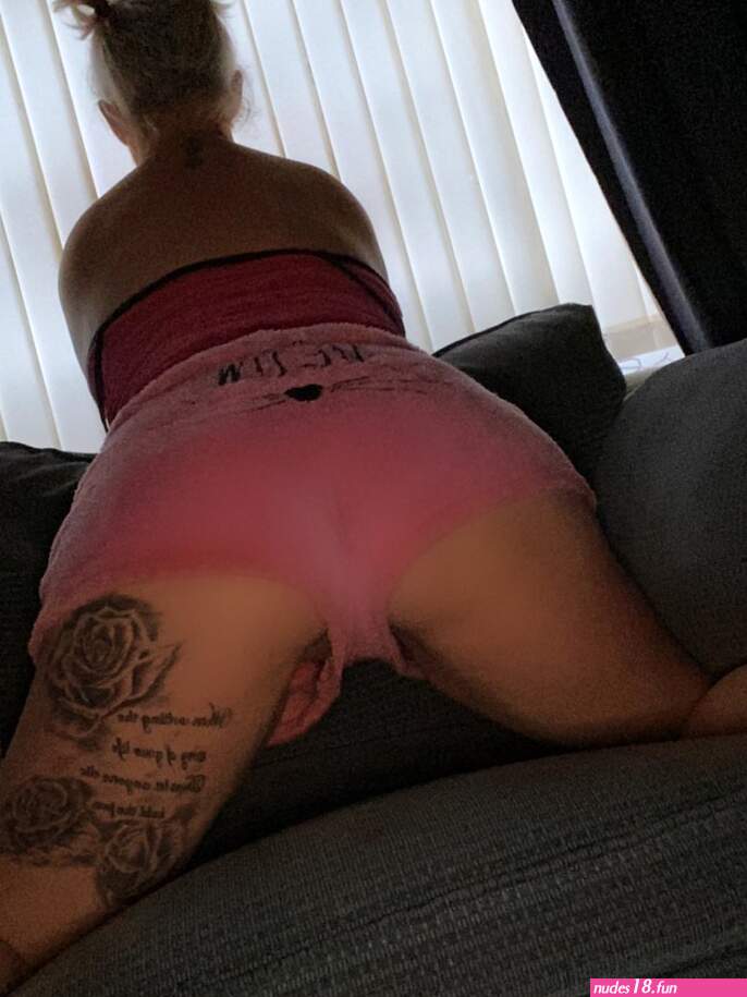 Devyn Rose EdgyAquarius Posts X