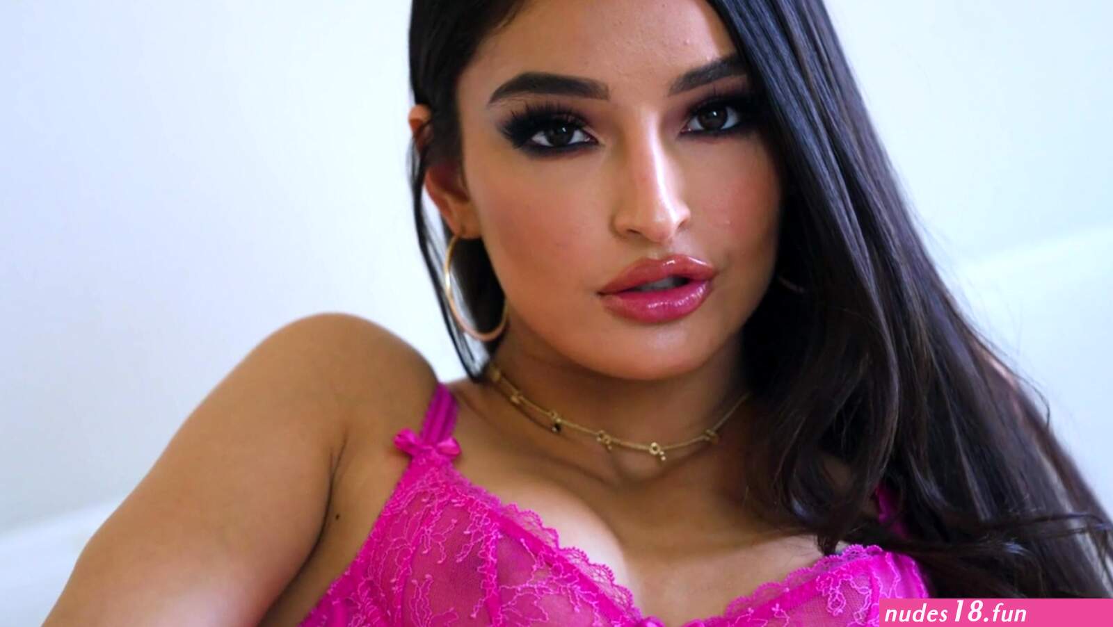 Emily Willis: DP Threesome Squirt! in 2K