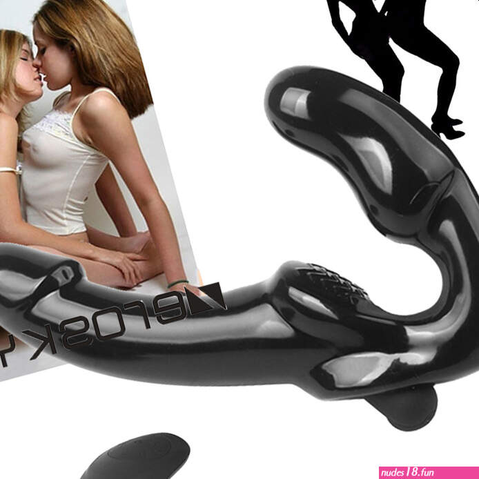 Cordless Remote Control Vibrating Strapless Strap On Dildo Dong Lesbian Sex-toys
