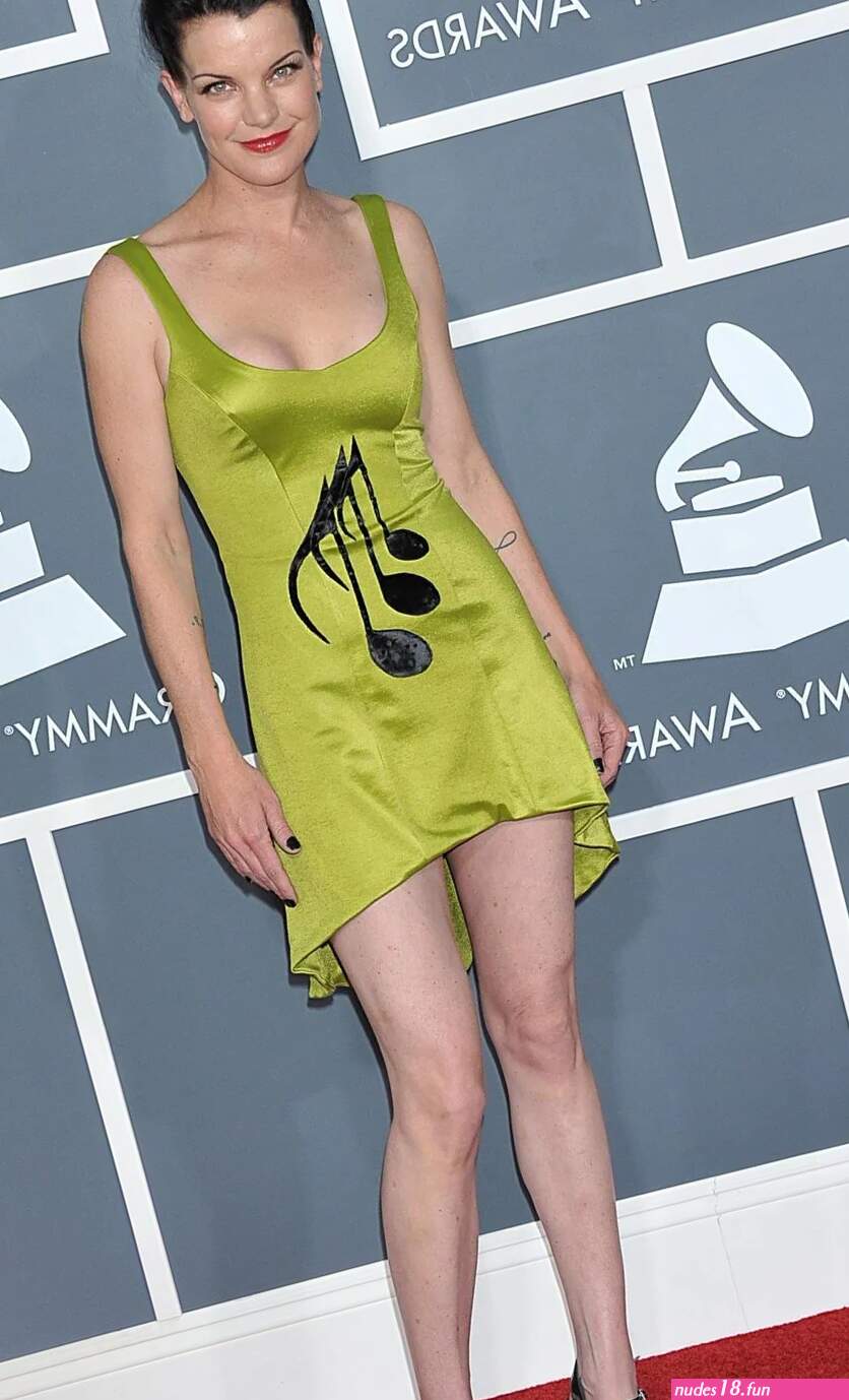 Pauley Perrette Nude Pictures Sexy Topless Sexy E Girls