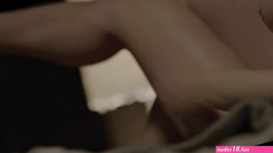 Naked Miriam Leone in Thou Shalt Not Kill ANCENSORED