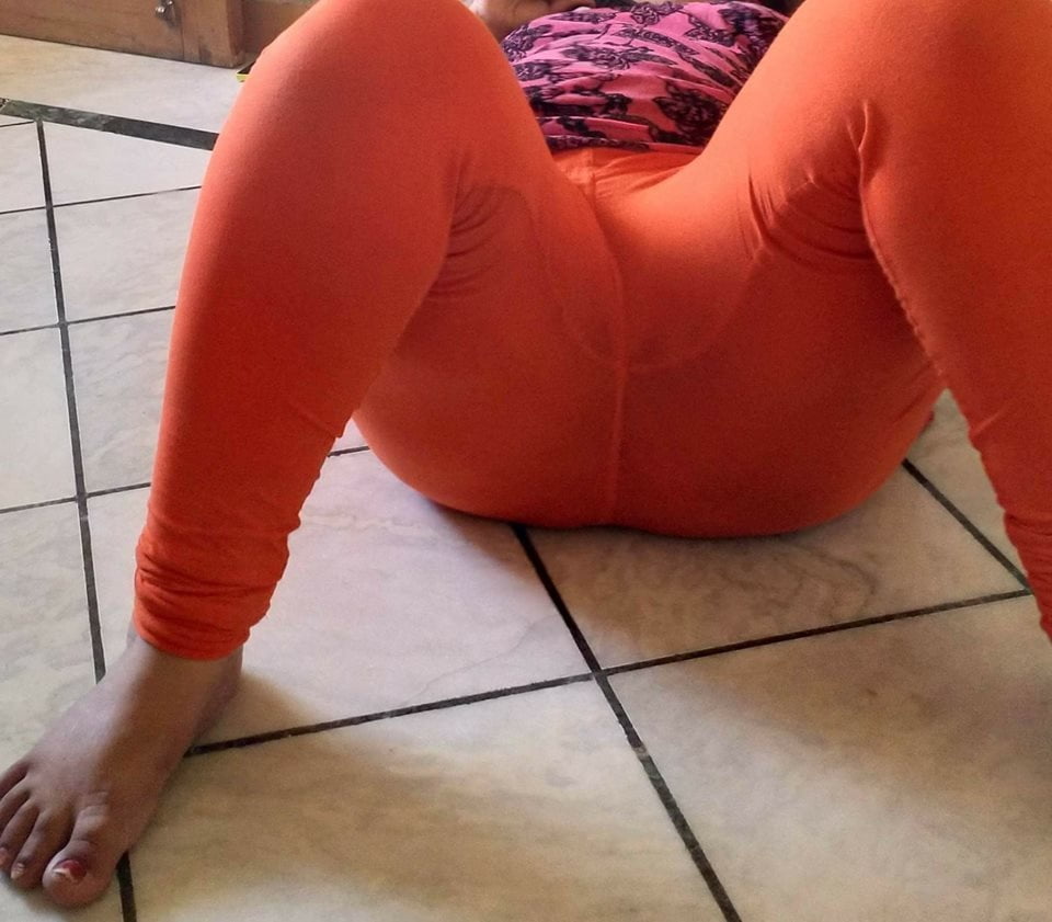 full tight legging moti gand gril photos