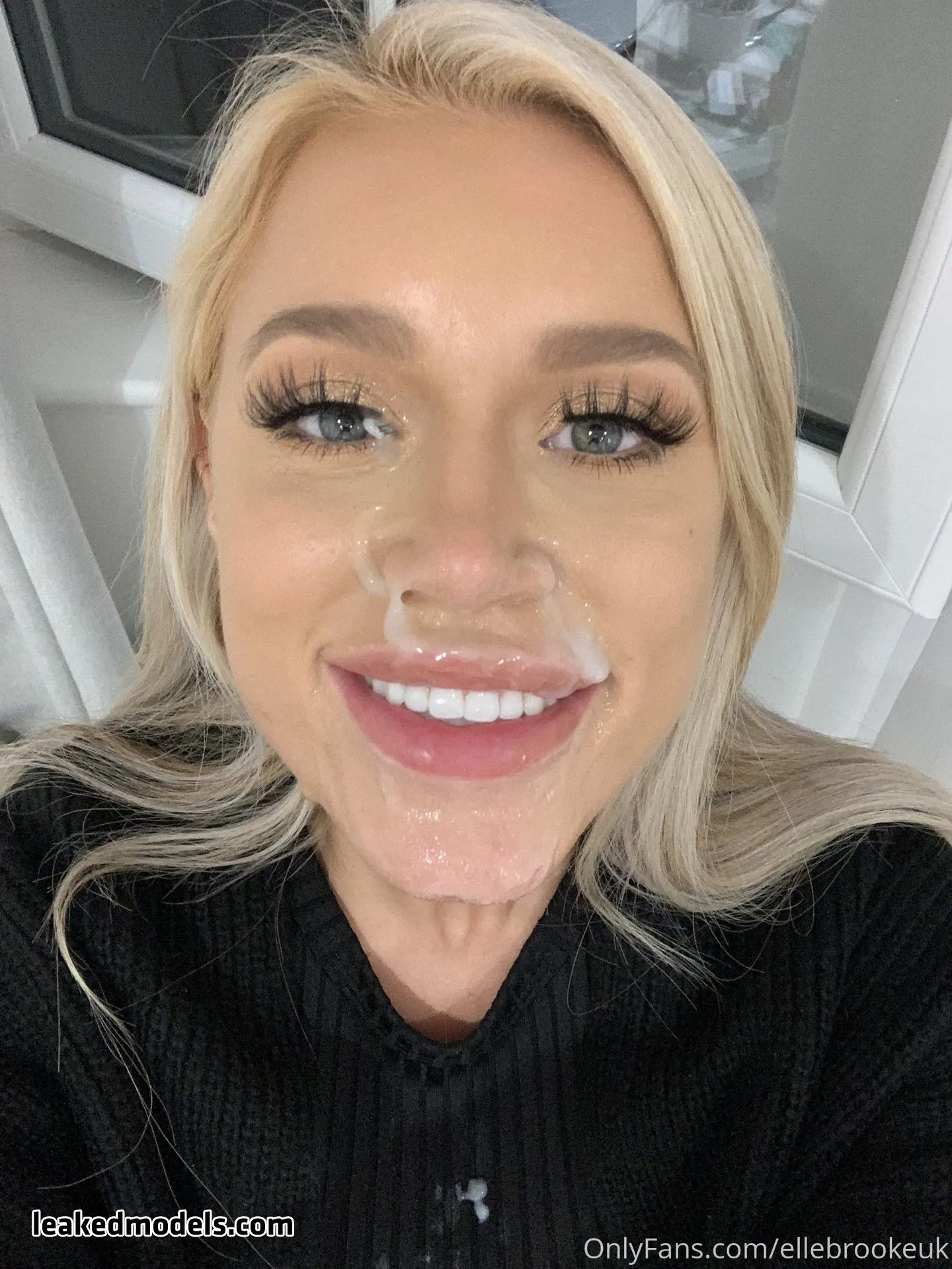 elle brooke nude