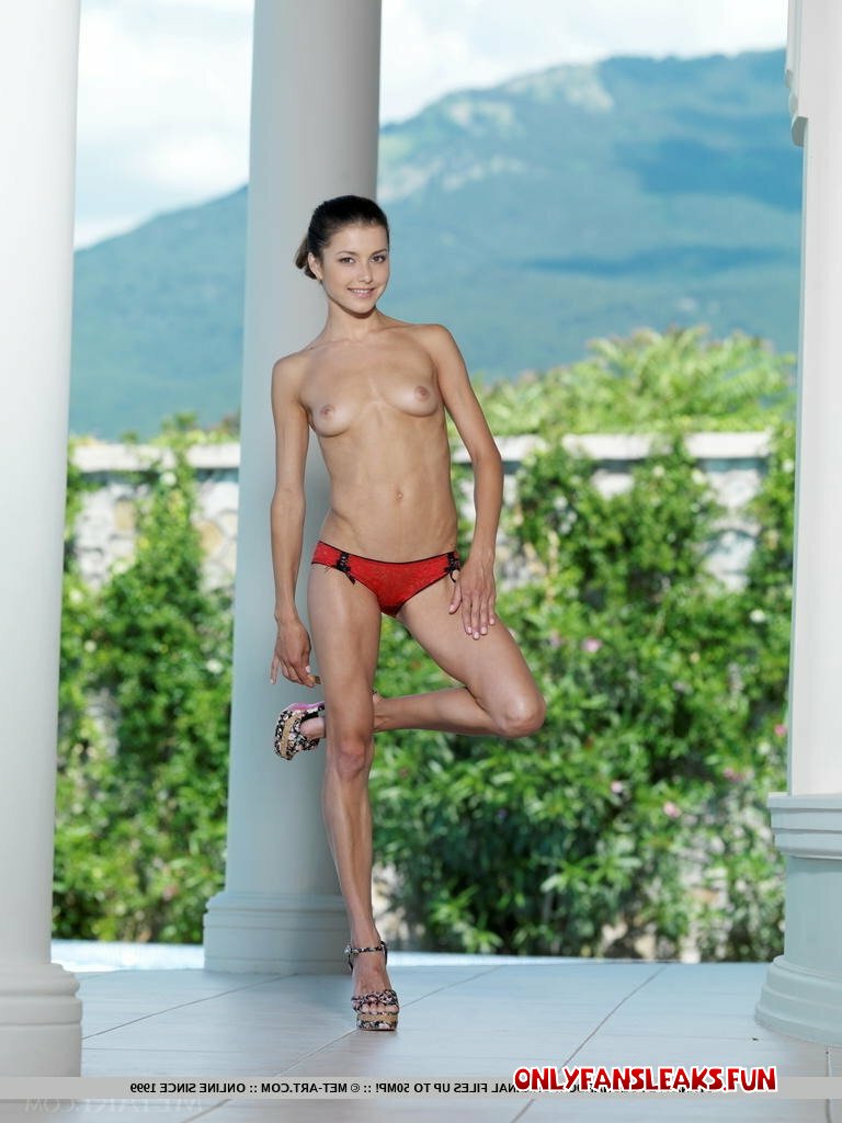 divina webcam mature