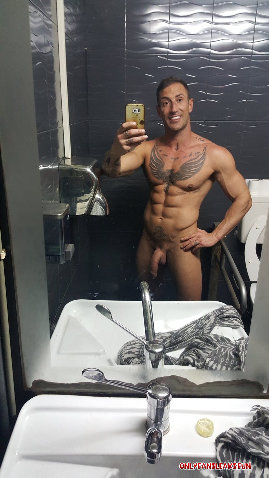 hung cocks in locker room