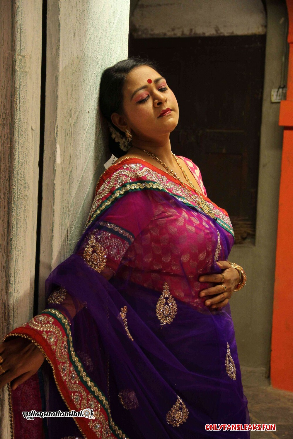 shakeela saree pics xossip thread