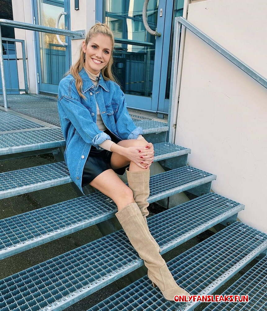viviane geppert nackt