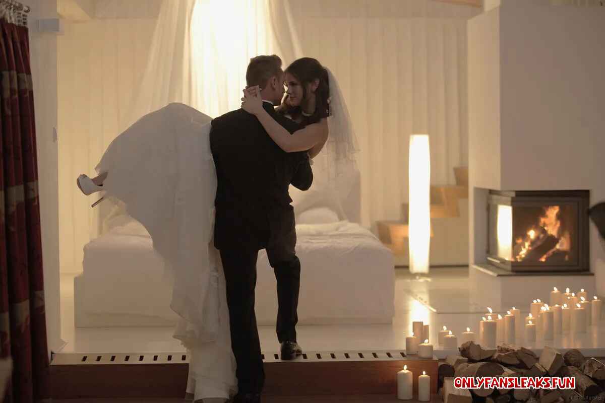 wedding tongue fuck