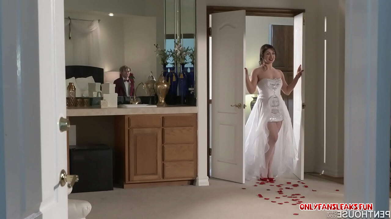 wedding tongue fuck
