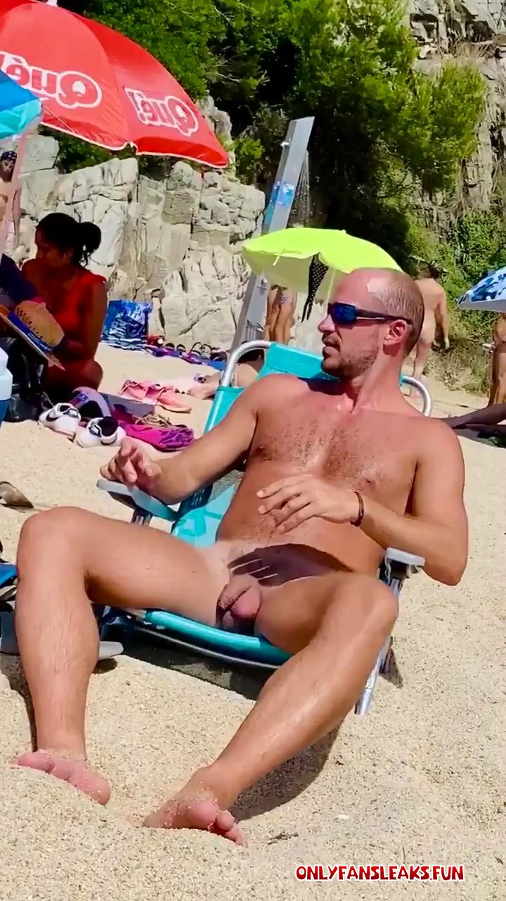 stupidandhot nude