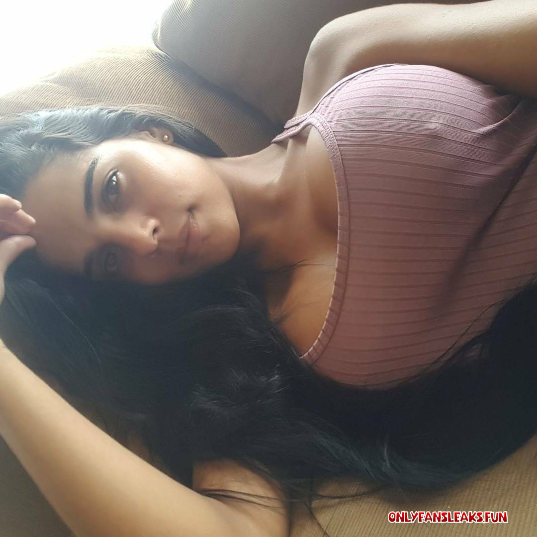 daniela baptista desnuda