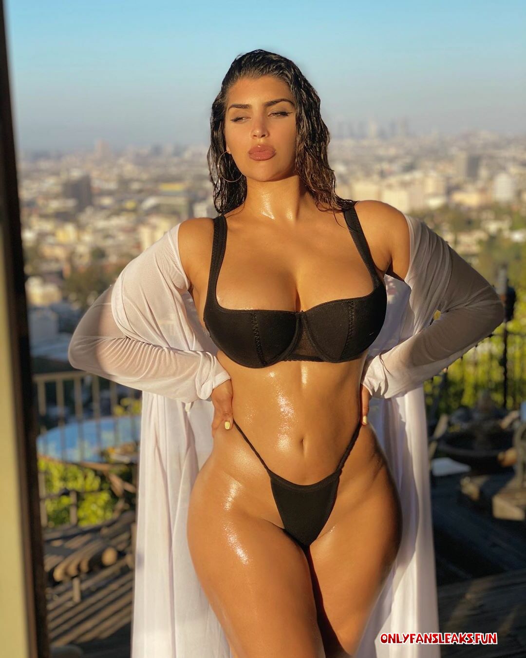 emira kowalska nude