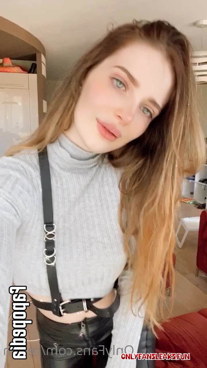 reislin onlyfans nude