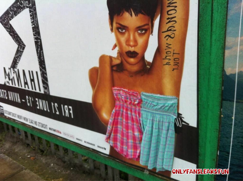 rihanna.panthless