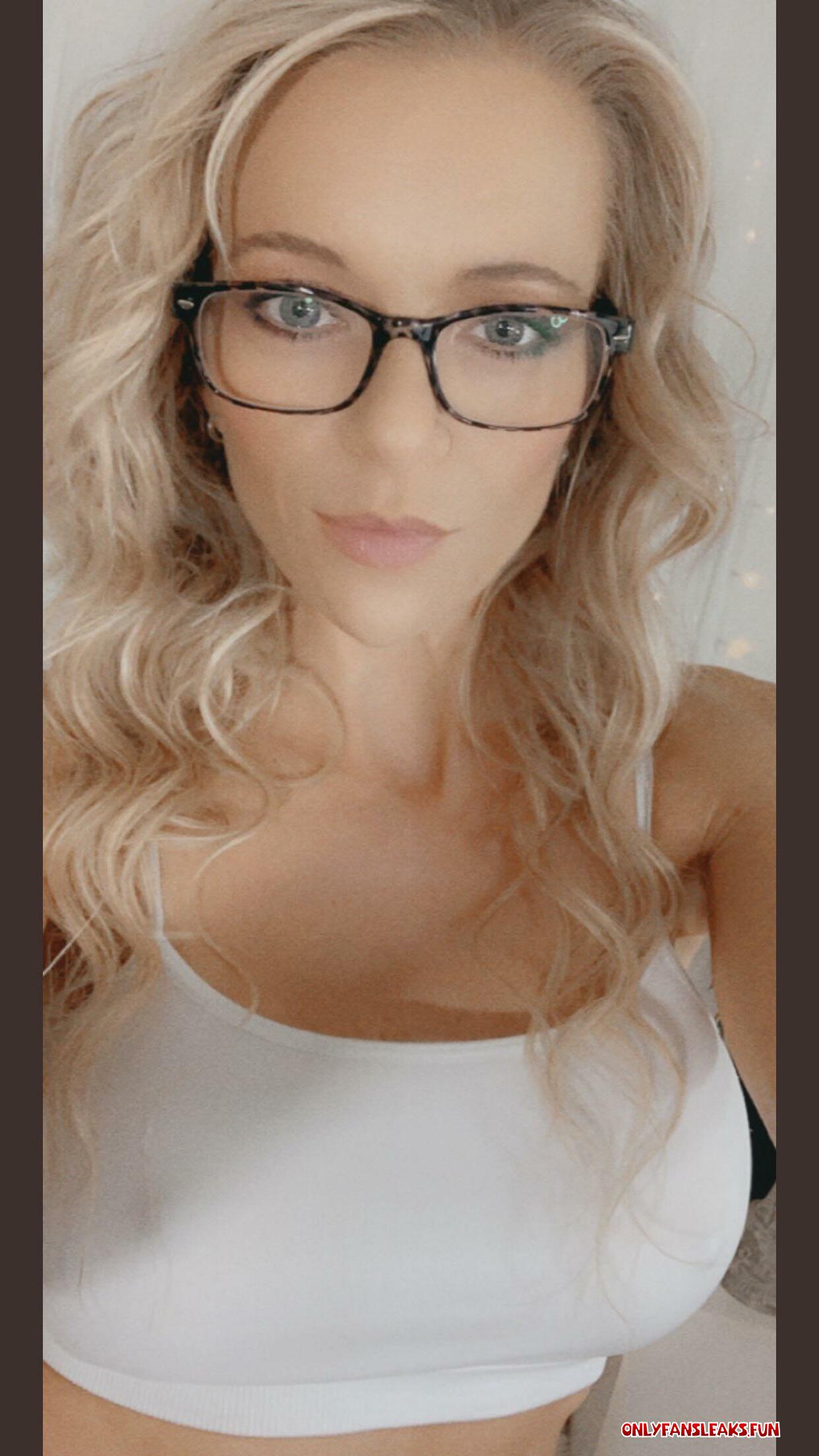 laceycoffeegirl