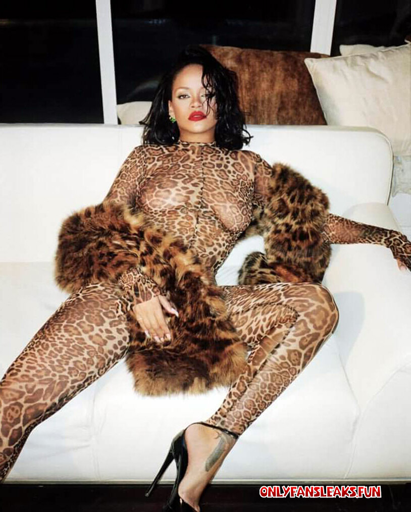 rihanna nude