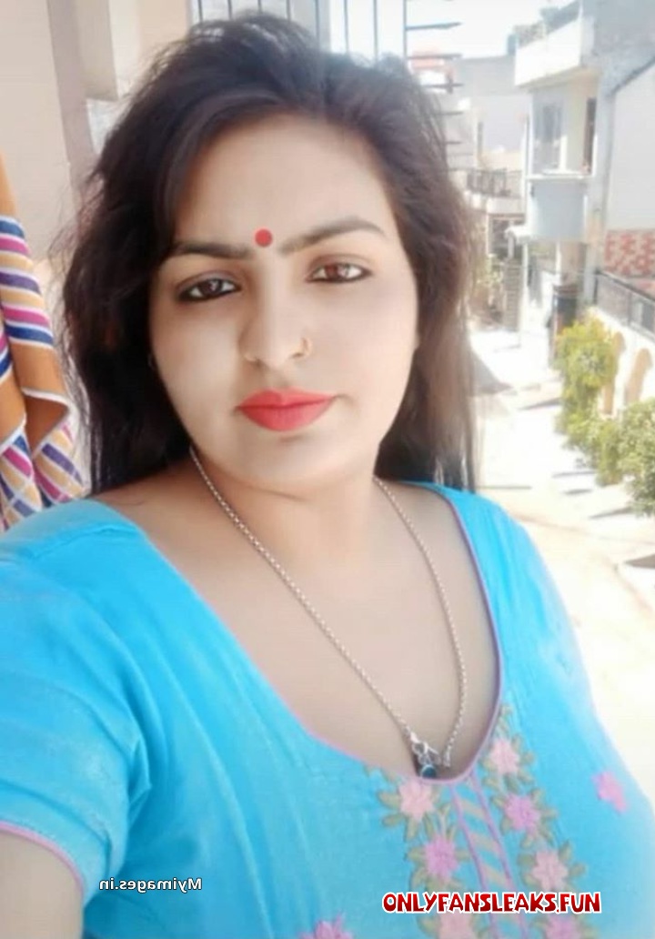 hot indian aunty pics