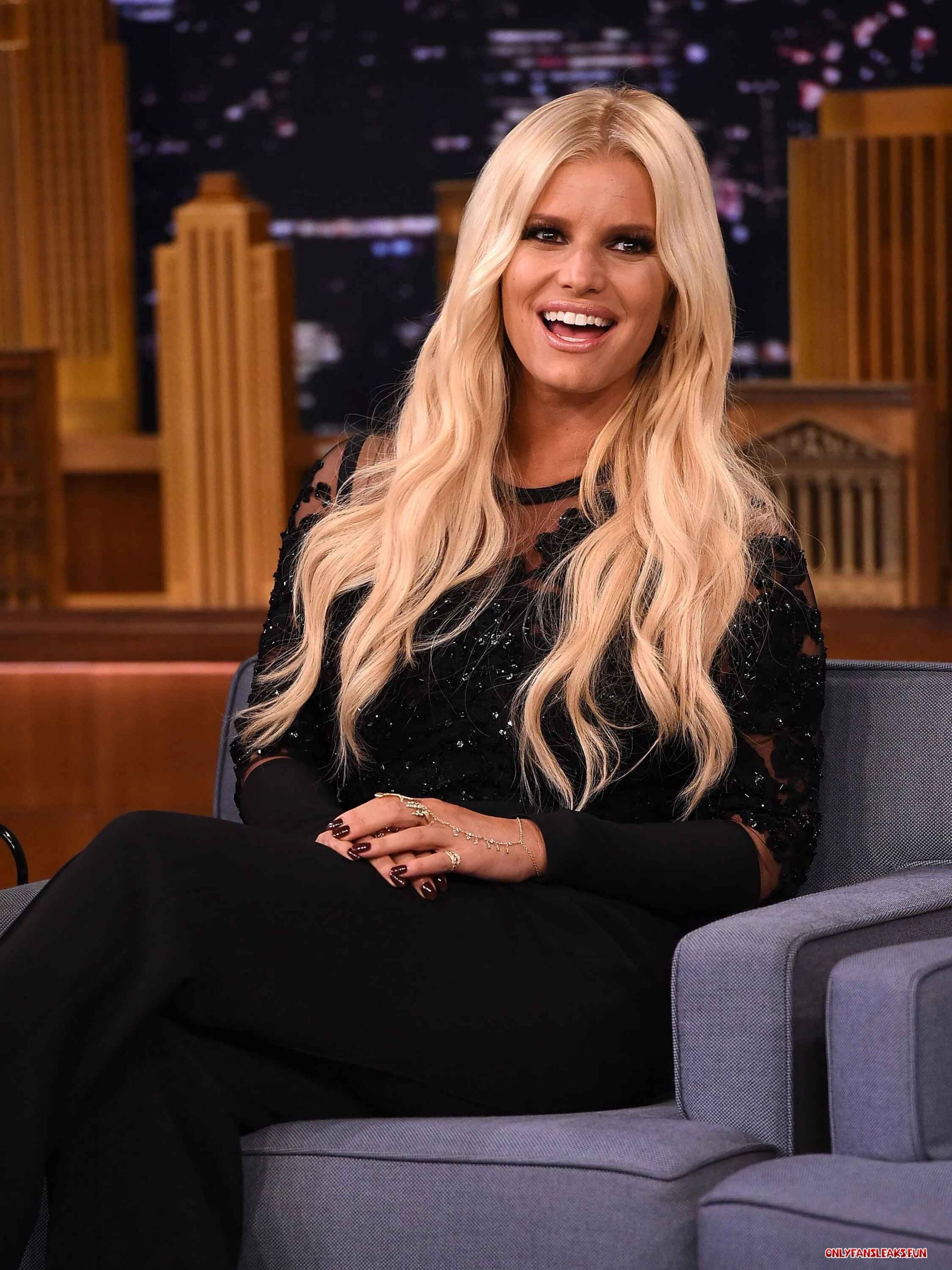 jessica simpson leaked phone nude shoot