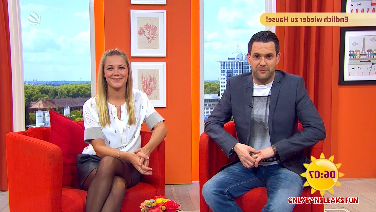 alina merkau strumpfhose