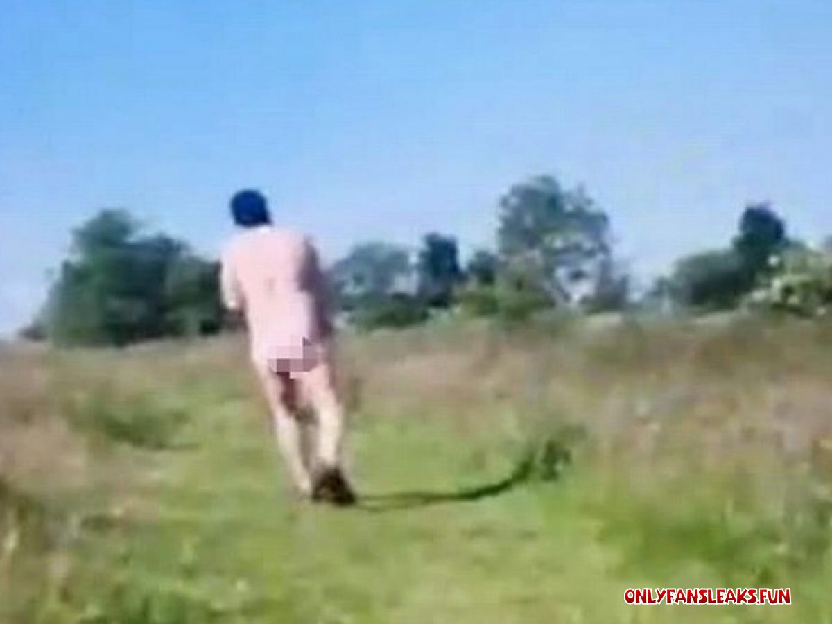 naked bring out gimp films