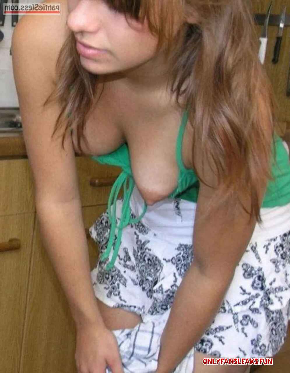 downblouse pics