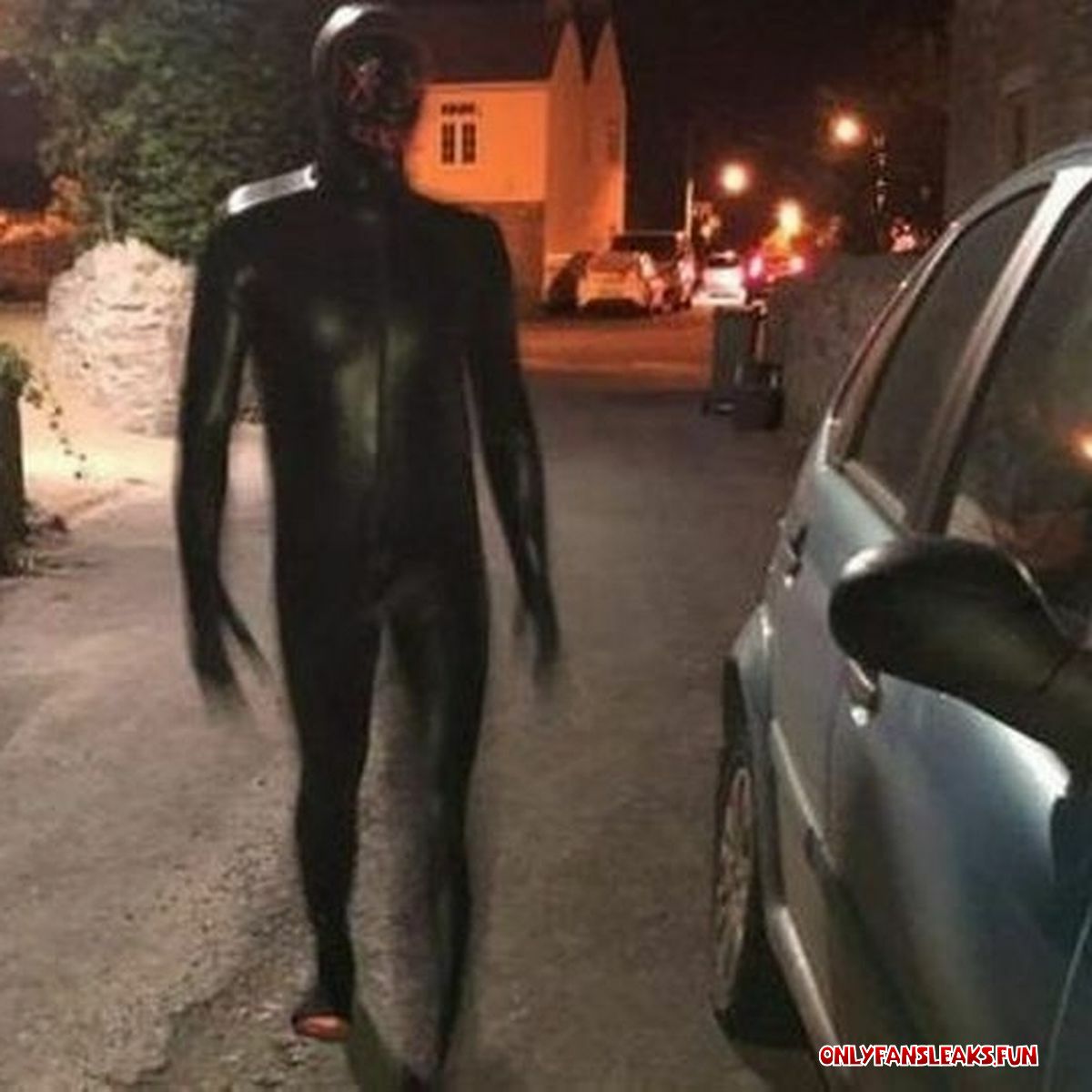 naked bring out gimp films