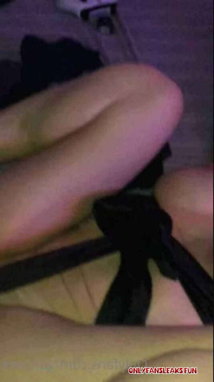 yusimee fucked them one by one xxx