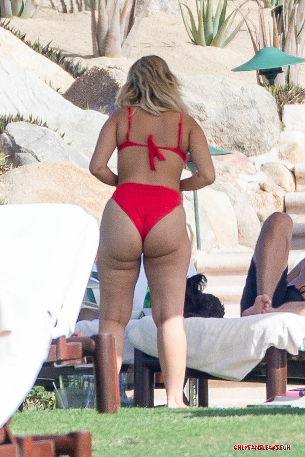cree cicchino sexy ass twerk in short shorts and bikini