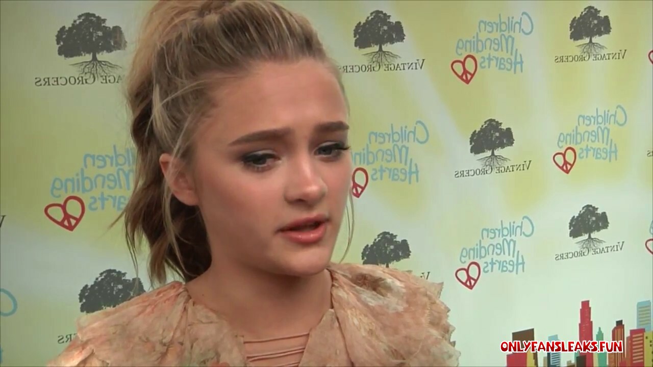 lizzy greene sex nude gallery