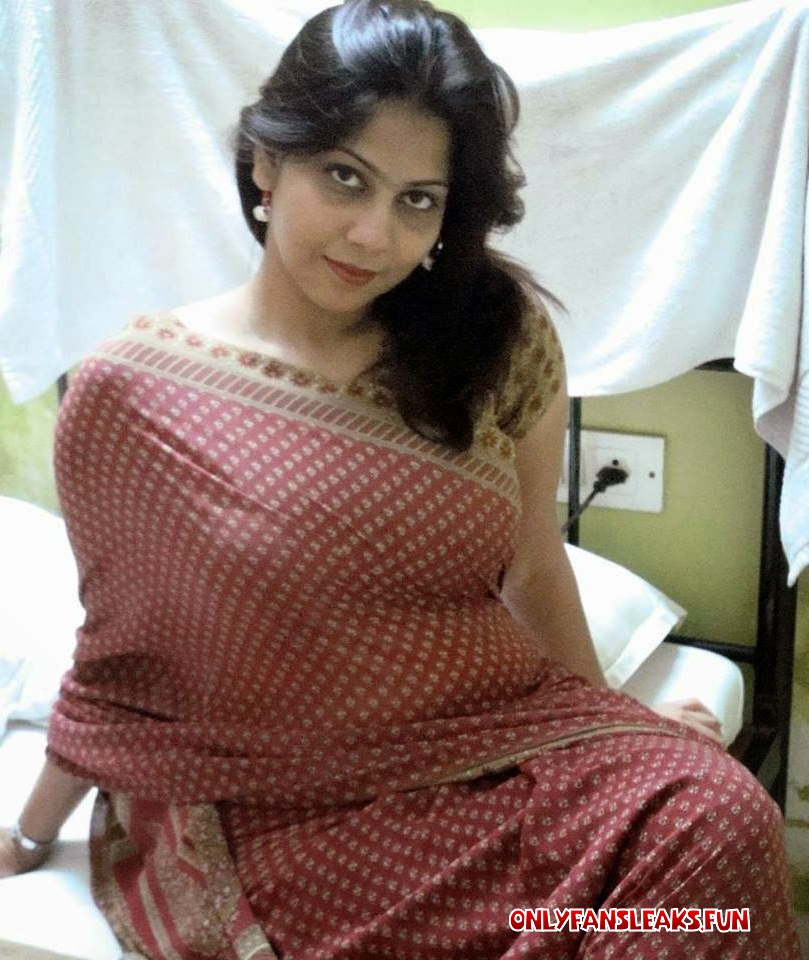 desi aunty sexy pic