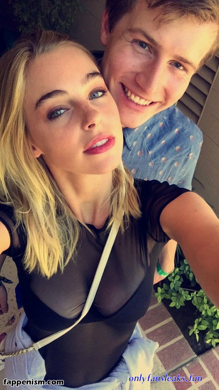 elizabeth turner pics nude