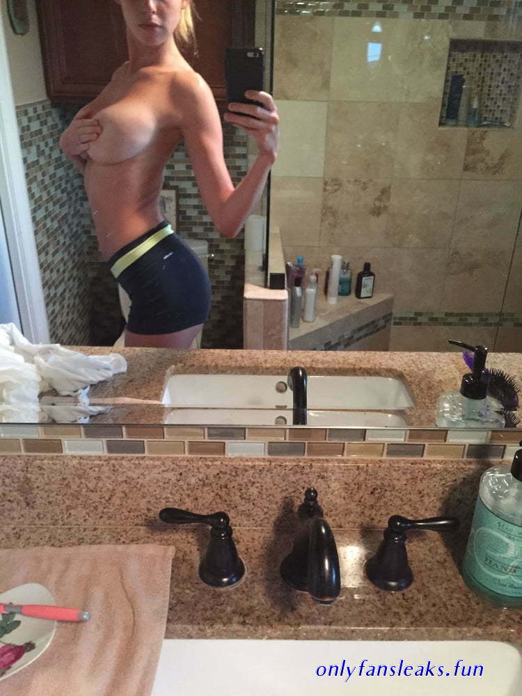 elizabeth turner pics nude