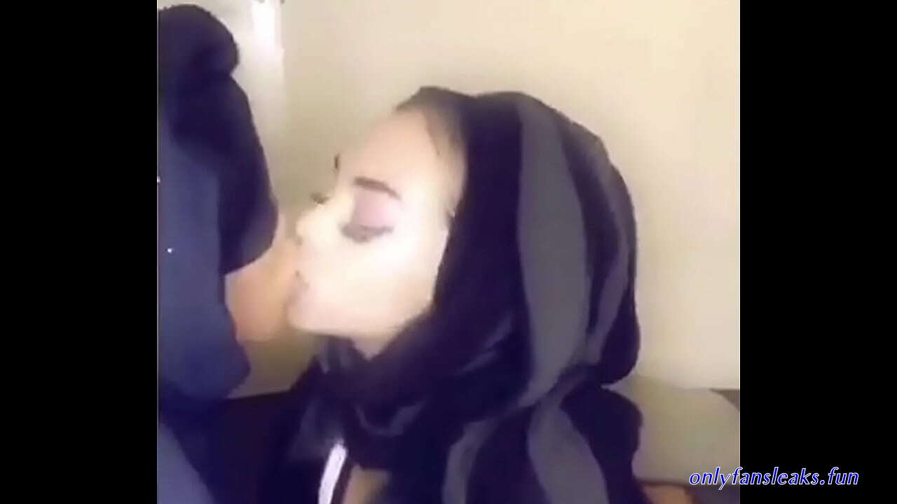 niqabi paki milf 38more pics