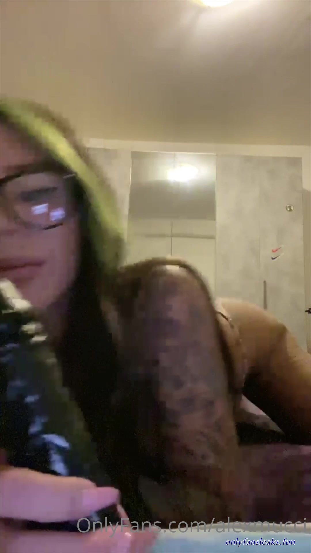 alex mucci fuck dildo