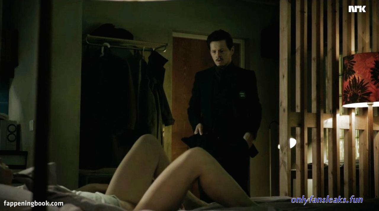 sofia helin nude