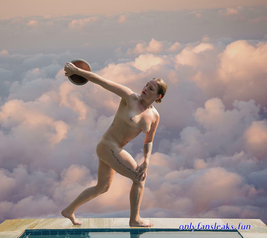 woman athlete naked