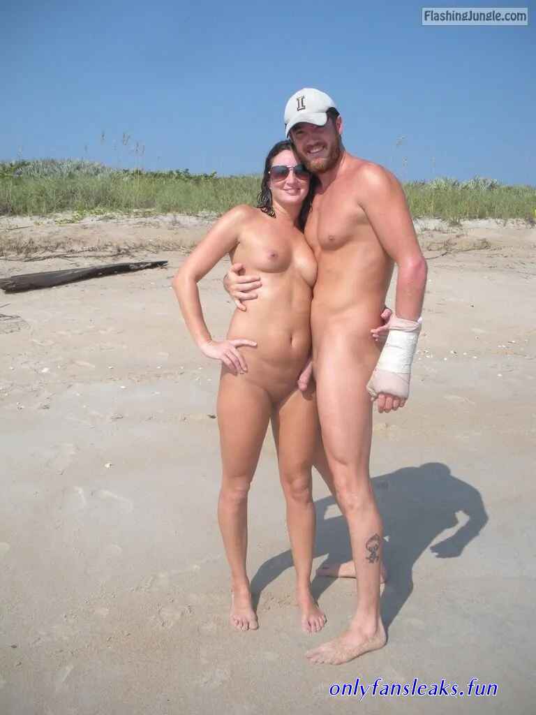 https://pheonix.money/galleries/couples-posing-nude-erection/