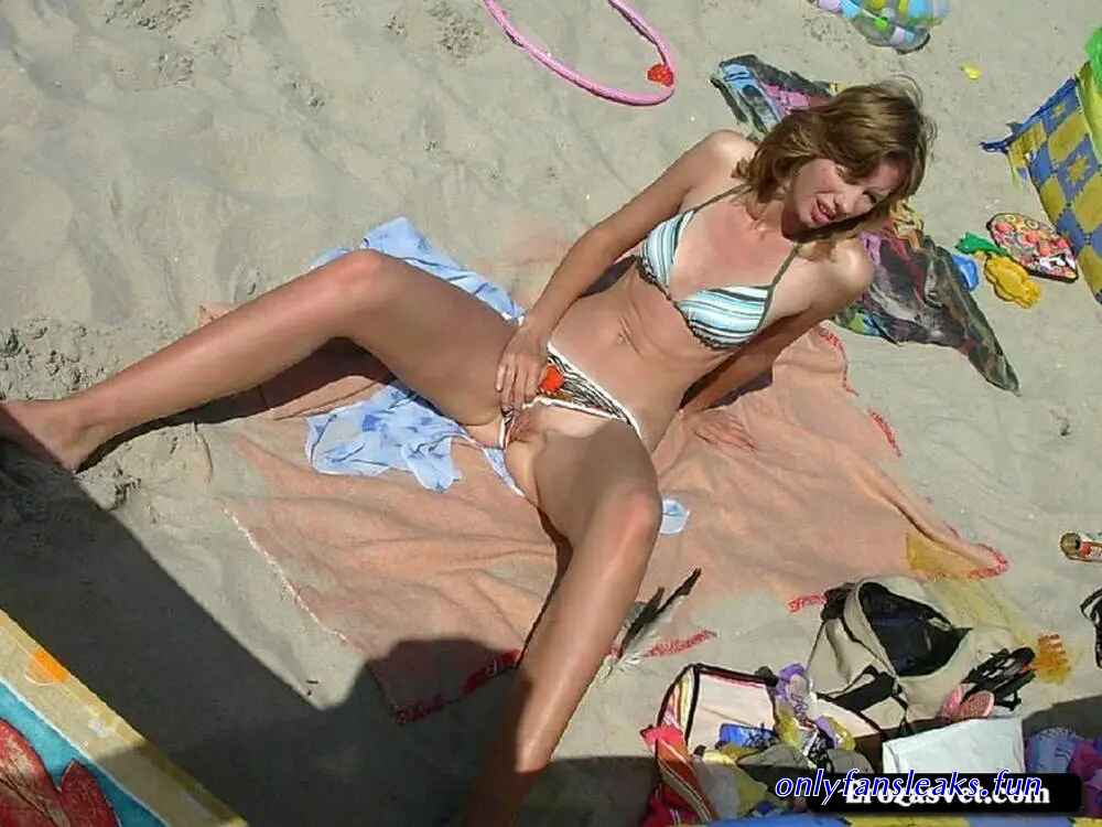 https://realestateswappers.com/below-deck-upskirt/