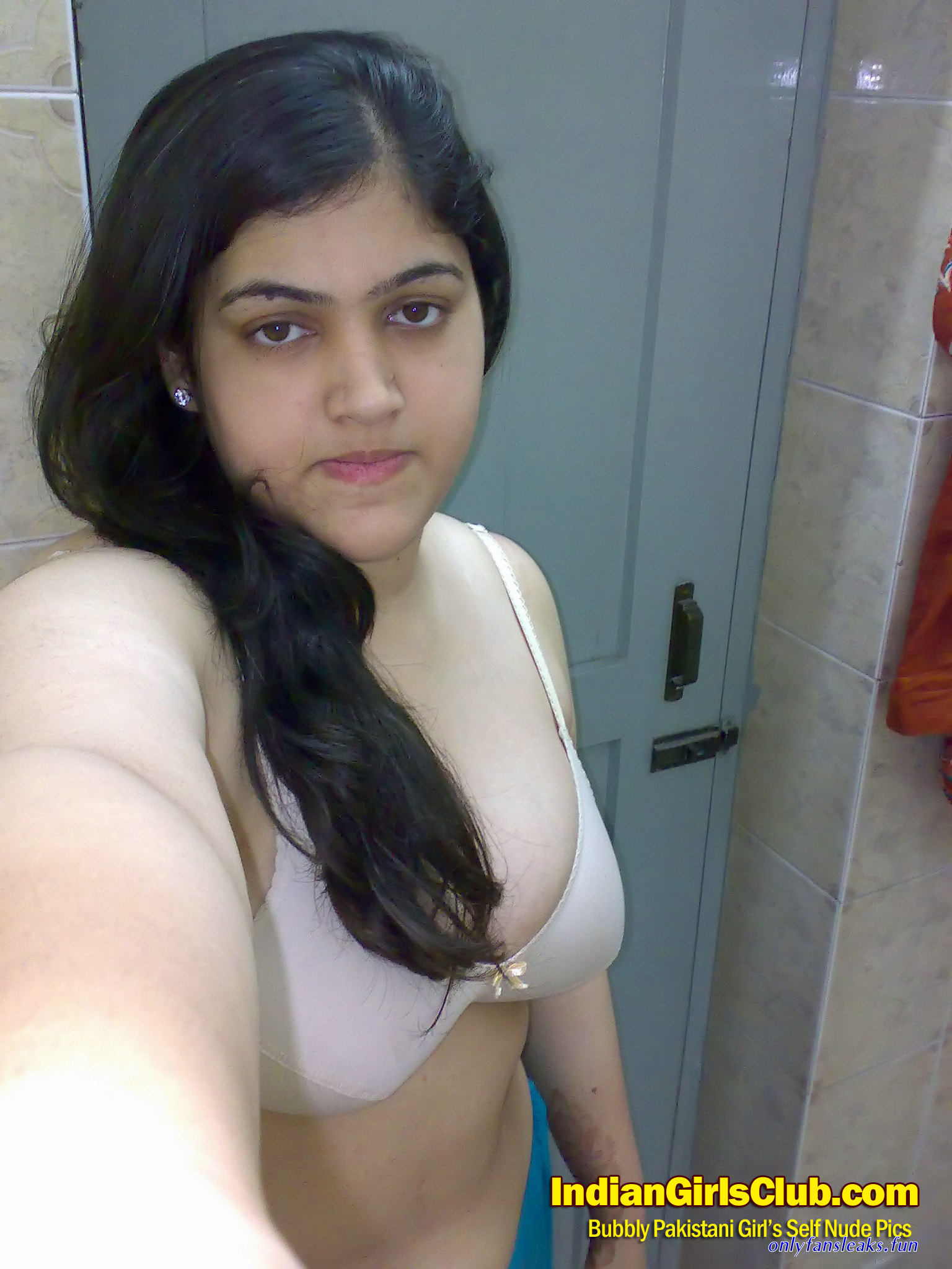 naked pakistan women gallery
