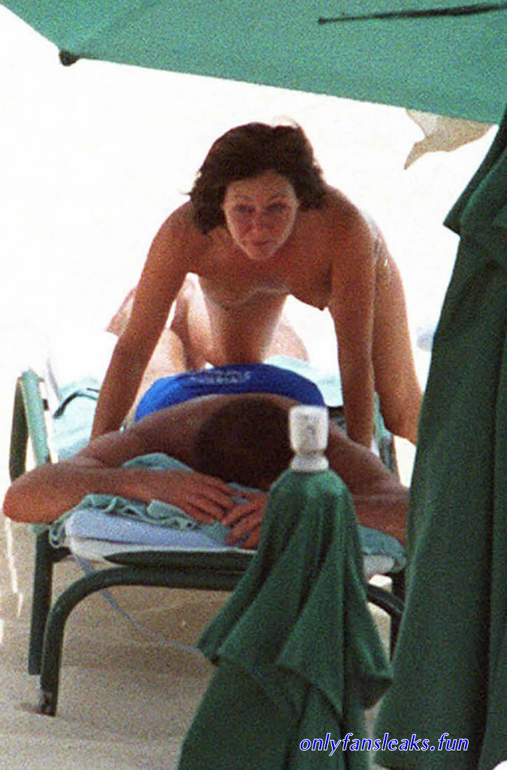 shannen doherty naked