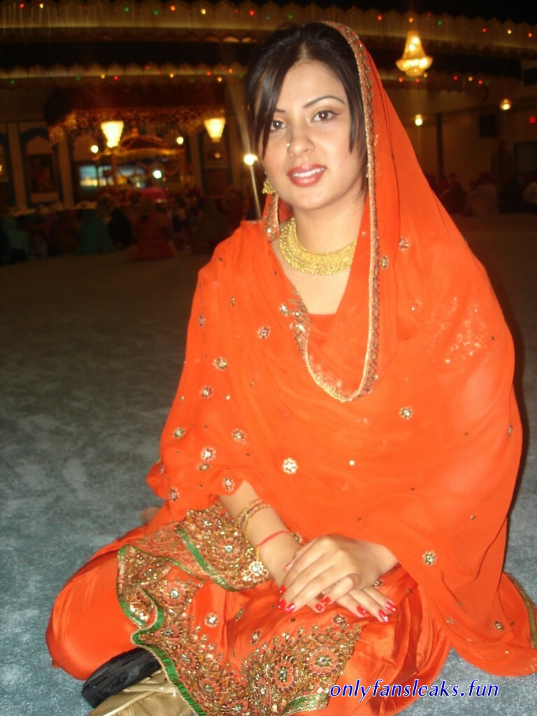 pakistani aynty sexy pic