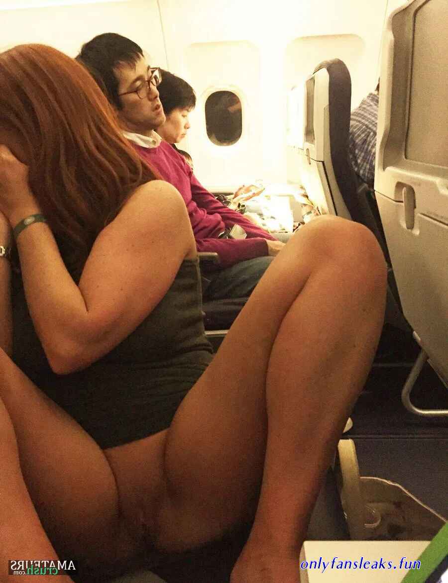pussy selfie public